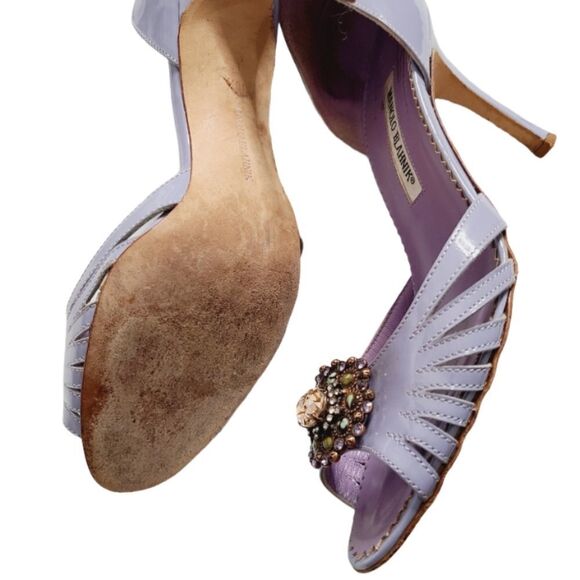 Manolo Blahnik Lavender Peep toe Pumps - Picture 3 of 9
